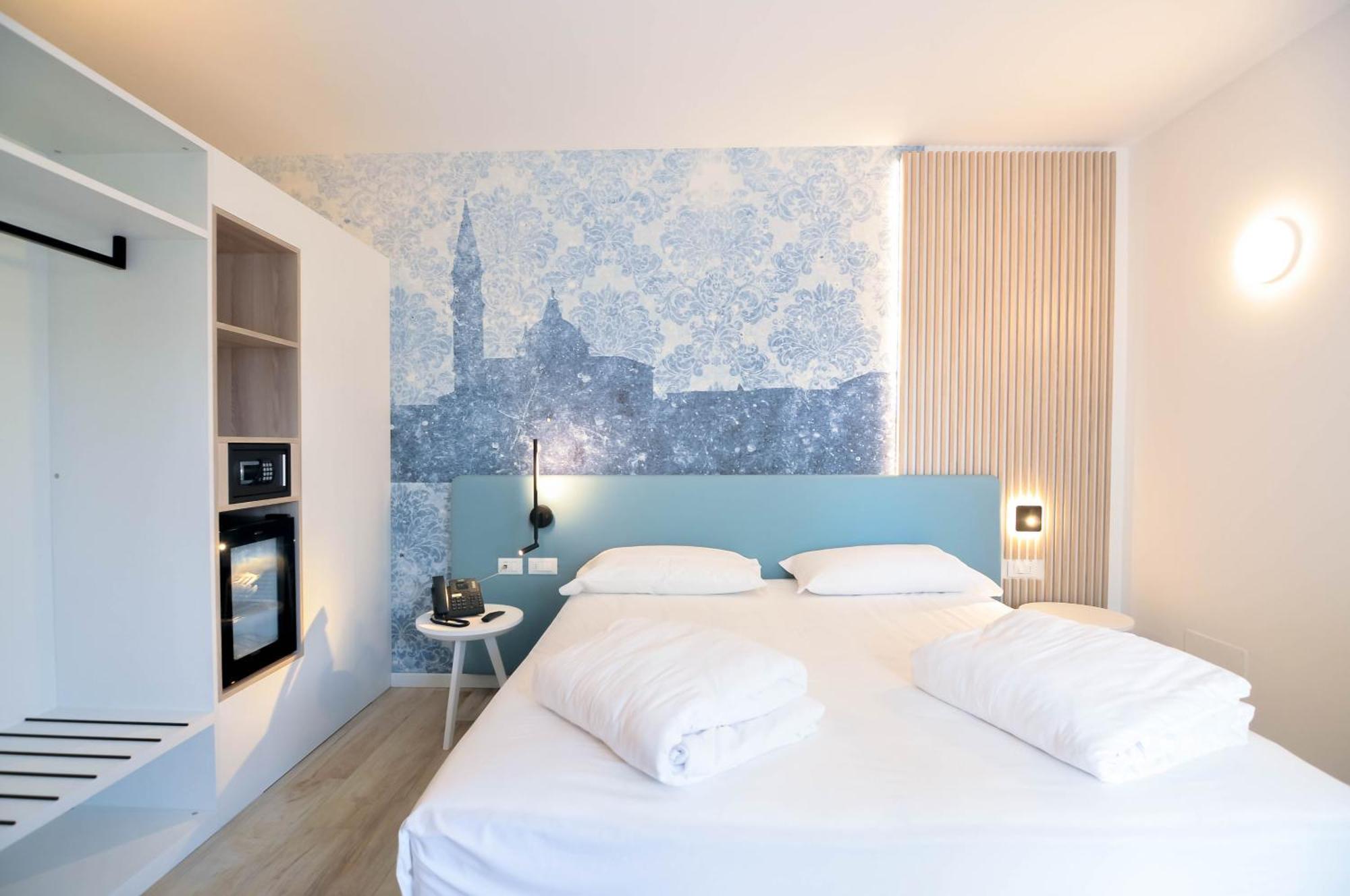 Marina Junior Suite 4 Stelle S Caorle Exterior foto
