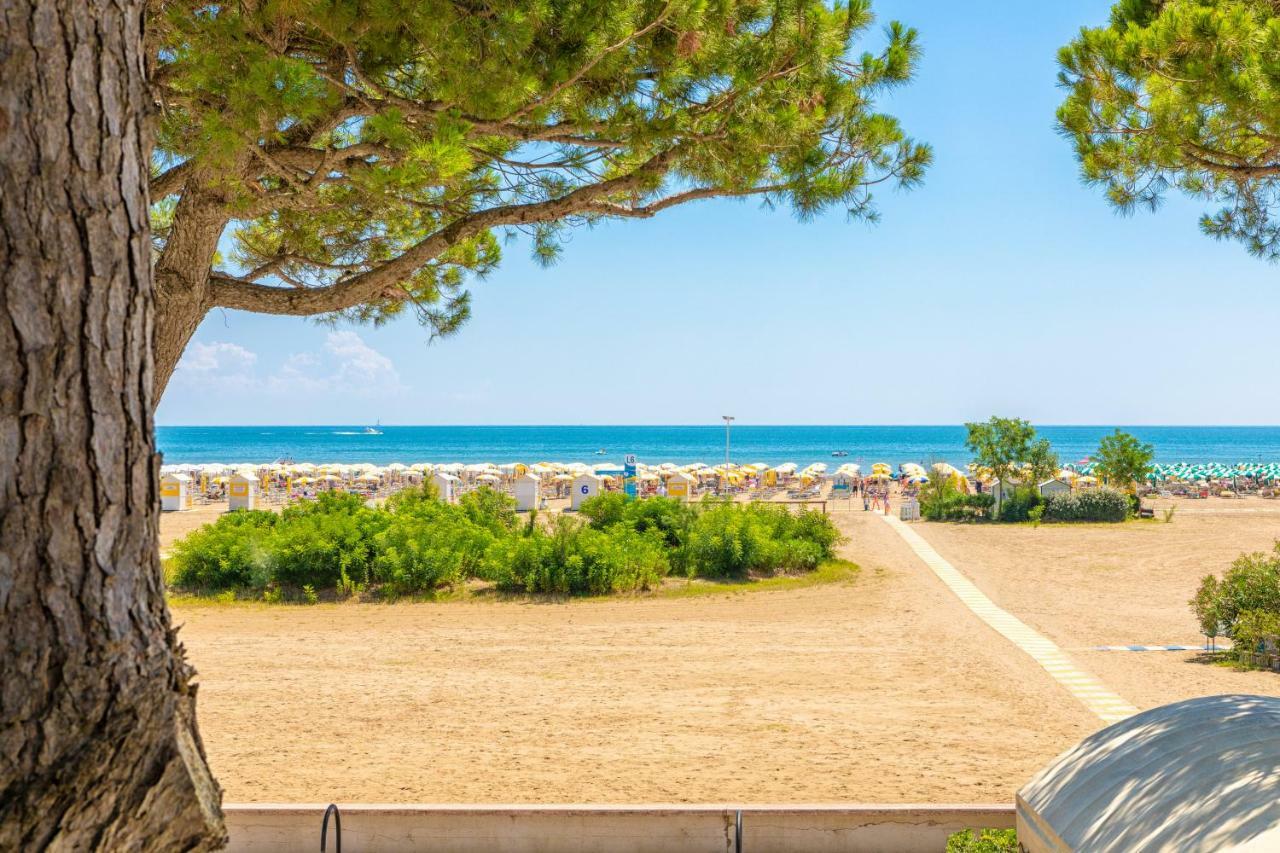 Marina Junior Suite 4 Stelle S Caorle Exterior foto
